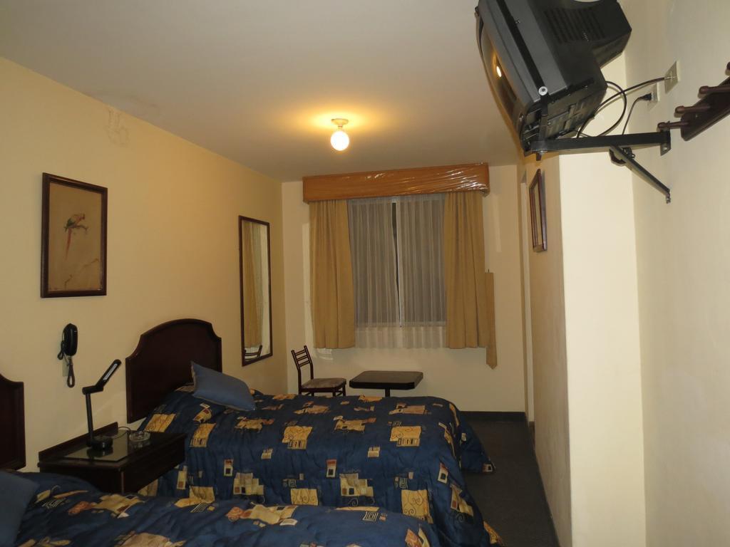 Hotel Plaza Mayor Lima Zimmer foto