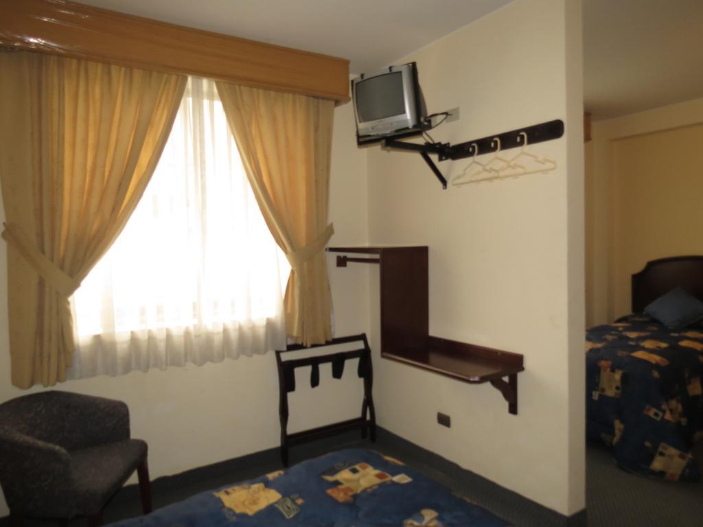 Hotel Plaza Mayor Lima Zimmer foto
