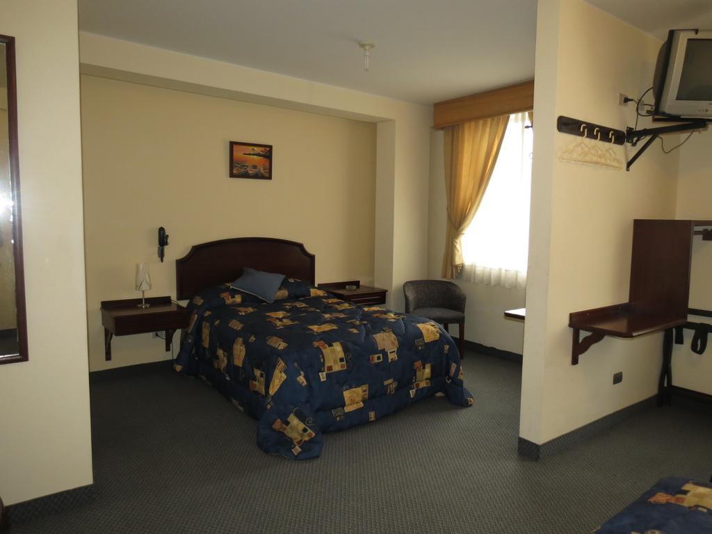 Hotel Plaza Mayor Lima Zimmer foto